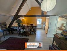 Maison entièrement rénovée de 165m², 7 pièces à vendre à ARFEUILLES (03120)