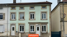 Maison de ville, 4 chambres, jardin et dépendance. Joli potentiel développable !