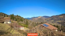 SOUS OFFRE - Domaine contenant 2 Fermes rénovées et meublées sur 8 hectares, utilisées en location saisonnière.