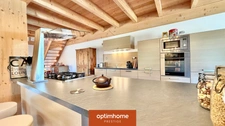 Ferme vosgienne en pierre de 209 m² – entièrement rénovée – 1,3 hectare – vue montagne – vendue meublée