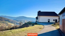SOUS OFFRE - Domaine contenant 2 Fermes rénovées et meublées sur 8 hectares, utilisées en location saisonnière.