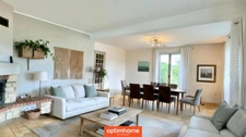 Maison de famille rénovée de 5 chambres, vivable de plain pied, au calme et bien exposée.