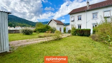 ? Maison mitoyenne de 125 m² – 4 chambres + greniers aménageables – Jardins + Garage – Saulxures-sur-Moselotte
