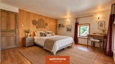 Ferme vosgienne en pierre de 209 m² – entièrement rénovée – 1,3 hectare – vue montagne – vendue meublée