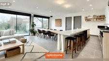 Maison neuve, basse consommation RT2020, vivable de plain-pied, 3 chambres, au calme en bout d'impasse.