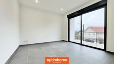 Maison neuve, basse consommation RT2020, vivable de plain-pied, 3 chambres, au calme en bout d'impasse.