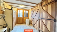 SOUS OFFRE - Domaine contenant 2 Fermes rénovées et meublées sur 8 hectares, utilisées en location saisonnière.