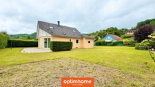 EN EXCLUSIVITÉ à SAULXURES-SUR-MOSELOTTE – Maison récente 117 m² environ au sol (90 m² Carrez) | 3 chambres | Vivable de plain-pied | Terrain plat de 846 m² | Garage | Centre-ville au calme