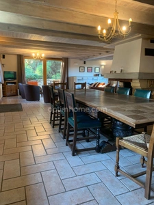 A VENDRE 2 MAISONS EN PIERRE