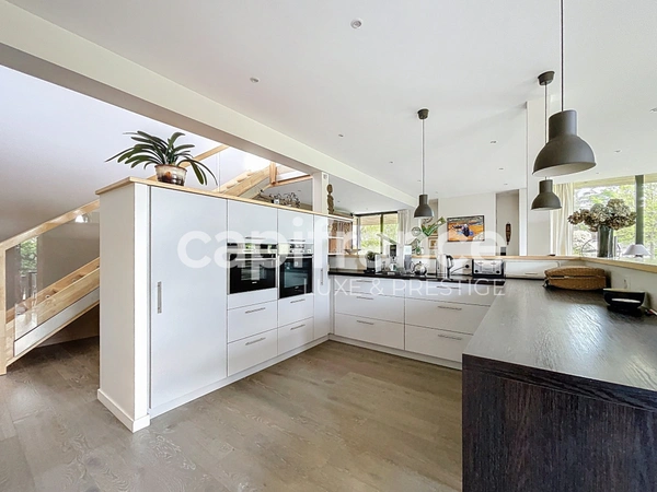 Maison contemporaine 232 m2 5 chambres 