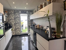 Appartement T4 familial de standing avec terrasse et double garage à Tours