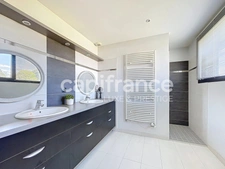 Maison contemporaine 232 m2 5 chambres 