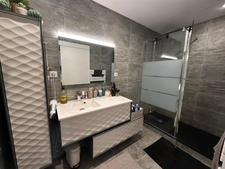 Luxury 4-room family apartment with terrace and double garage in Tours