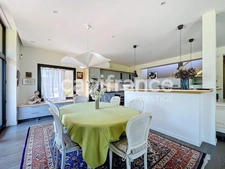 Maison contemporaine 232 m2 5 chambres 