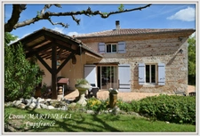 Stone house for sale, 200 m², with 8560 m² of wooded grounds