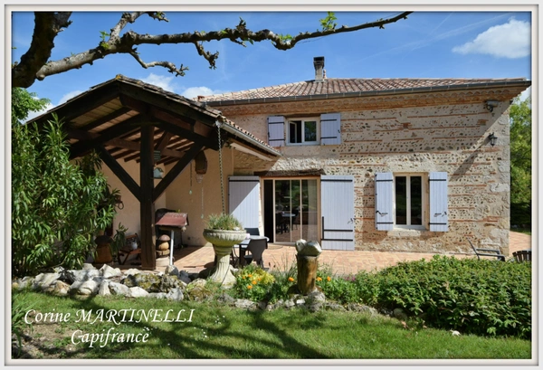 A vendre maison en pierre 200 m² avec Parc 8560 m² arboré