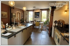 Propriete à vendre 22 pièces proche de AGEN (47) 4 habitations 885 m² + dépendances, 27 ha