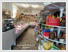A vendre, Astaffort, Centre village local commercial vide et Appartement