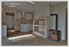 Ensemble de 2 maisons - Terrain 1.9 hectare