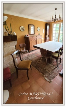 For sale in ASTAFFORT village center, house 228 m² - Land of 717.00 m² - Garage