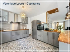 Pont du Casse, belle maison familiale de 159 m² offrant confort, luminosité et calme avec jardin et piscine