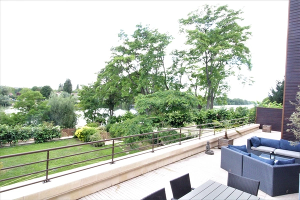 Dpt Yvelines (78), à vendre TRIEL SUR SEINE maison P10 de 443,52 m² - Terrain de 1567,00 m² 
