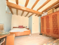 Maison de bourg à rafraîchir