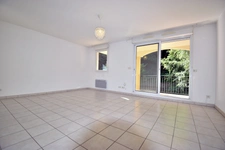 Appartement TYPE 3 avec terrasse et garage à DIGNE LES BAINS (04)