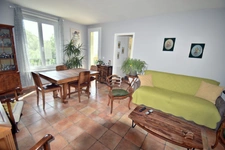 Grand TYPE 4 avec BALCON et CAVE -  DIGNE LES BAINS (04)