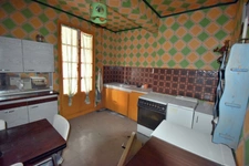 Centre-ville de  Digne les Bains, Appartement à rénover , possibilité de deux logements 