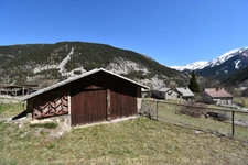 Maison de 4 pièces avec dépendances sur une parcelle de 650 m2 à 1320 mètres d'altitue, PRADS HAUTE BLEONE (04)
