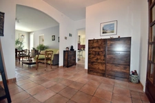 Grand TYPE 4 avec BALCON et CAVE -  DIGNE LES BAINS (04)