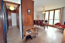 Appartement 3 pièces lumineux avec balocon, vue dégagée, cave et stationnement