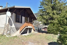Maison de 4 pièces avec dépendances sur une parcelle de 650 m2 à 1320 mètres d'altitue, PRADS HAUTE BLEONE (04)