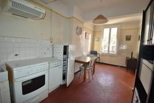Centre-ville de  Digne les Bains, Appartement à rénover , possibilité de deux logements 