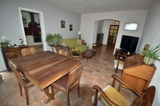 Grand TYPE 4 avec BALCON et CAVE -  DIGNE LES BAINS (04)