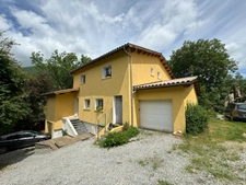 A VENDRE, Maison, TYPE 4, GRANDE TERRASSE, CAVE, GARAGE, La Robine sur Galabre !