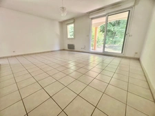 Appartement TYPE 3 avec terrasse et garage à DIGNE LES BAINS (04)
