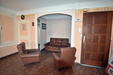 Centre-ville de  Digne les Bains, Appartement à rénover , possibilité de deux logements 