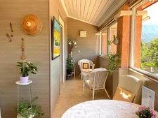  Propriété d’exception, 207 m², 10 pièces, terrain 1 200 m² paysager, piscine, terrasses, vue panoramique.