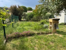EXCLUSIVITÉ – Charmante maison individuelle de plain-pied avec piscine et 2 garages à Peyruis !
