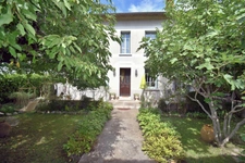 À VENDRE : Maison de caractère, 140 m², 5 chambres sur une parcelle de 372 m2
