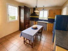 Maison 137 m² + T2 indépendant | 4 chambres | 3 SDB | Double garage | Terrain 1 497 m² | Vue exceptionnelle