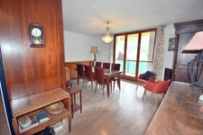 Appartement 3 pièces lumineux avec balocon, vue dégagée, cave et stationnement