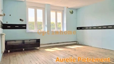 Maison à rénover de 181m², 4 chambres avec terrasse couverte et grand terrain.