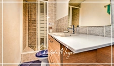 Gîte à vendre 9 chambre à ABRESCHVILLER (57), avec piscine, spa et jacuzzi 