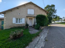 Baisse de prix Maison à Evres de 130m2 avec un Gite 150m2 séparé et des  espaces granges, asinerie . Exclusivité.  