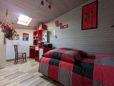 Baisse de prix Maison à Evres de 130m2 avec un Gite 150m2 séparé et des  espaces granges, asinerie . Exclusivité.  