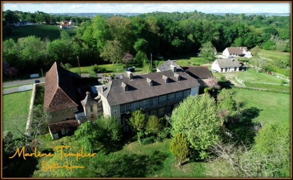 Propriété de caractère 450 m² – 8 000 m² terrain – Vue Pyrénées – 5 min Monein