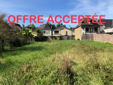 Terrain viabilisé de 725 m² à LUCQ DE BEARN (64)